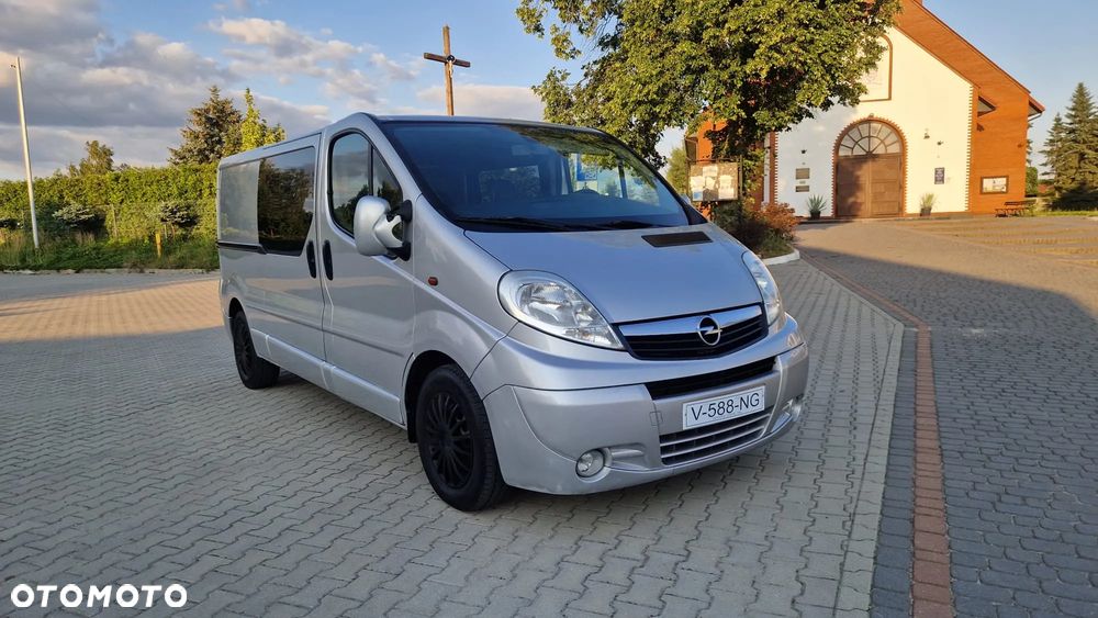 Opel VIVARO L2H1 Długi Klima Elektryka Navi Dubel Kabina 6os Brygadówka Pdc Serwis - 1