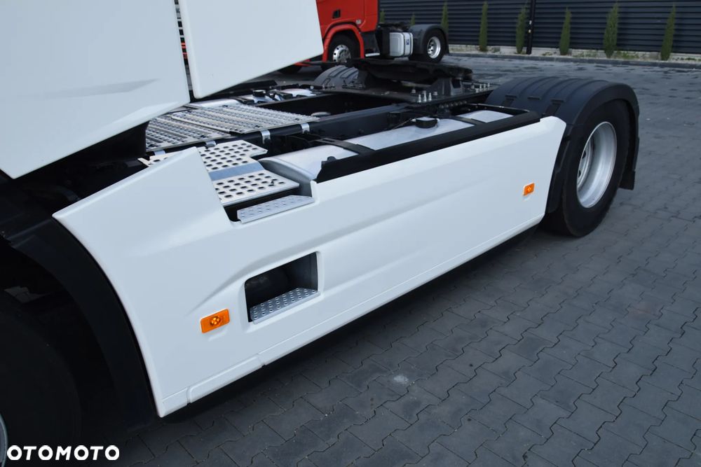 Renault T520 HIGH / 13 LITROWY SILNIK / RETARDER / KLIMATYZACJA POSTOJOWA / ACC / ALUFELGI / LEDY / XENON / NISKI PRZEBIEG / SERWISOWANY / SPROWADZONY - 17