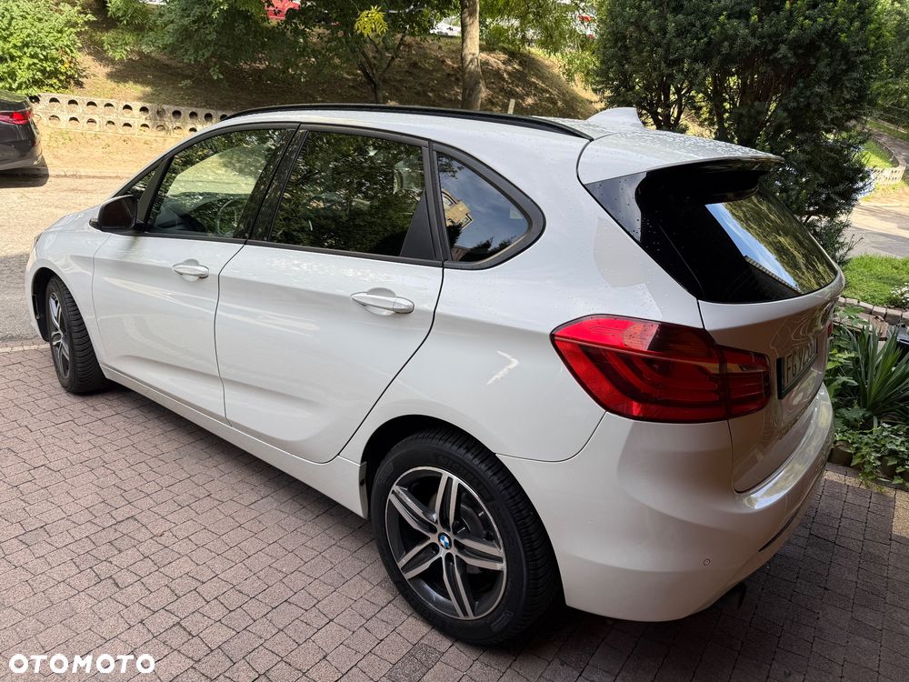 BMW Seria 2 220d Sport Line - 5