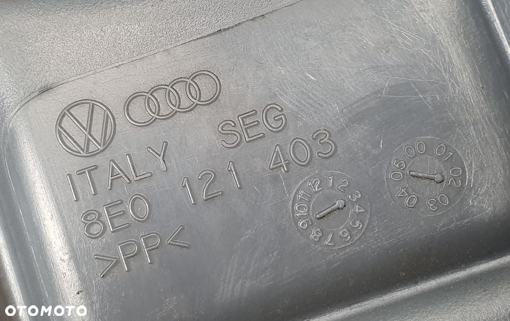 ZBIORNICZEK WYRÓWNAWCZY AUDI A4 B6 8E0121403 - 4