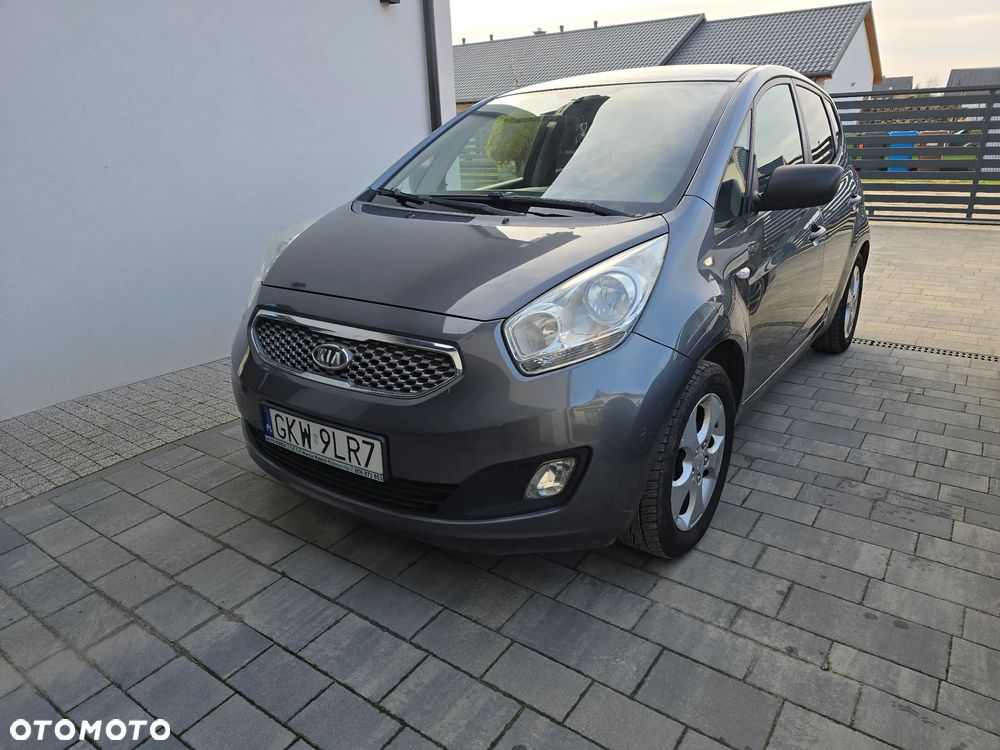 Kia Venga - 15