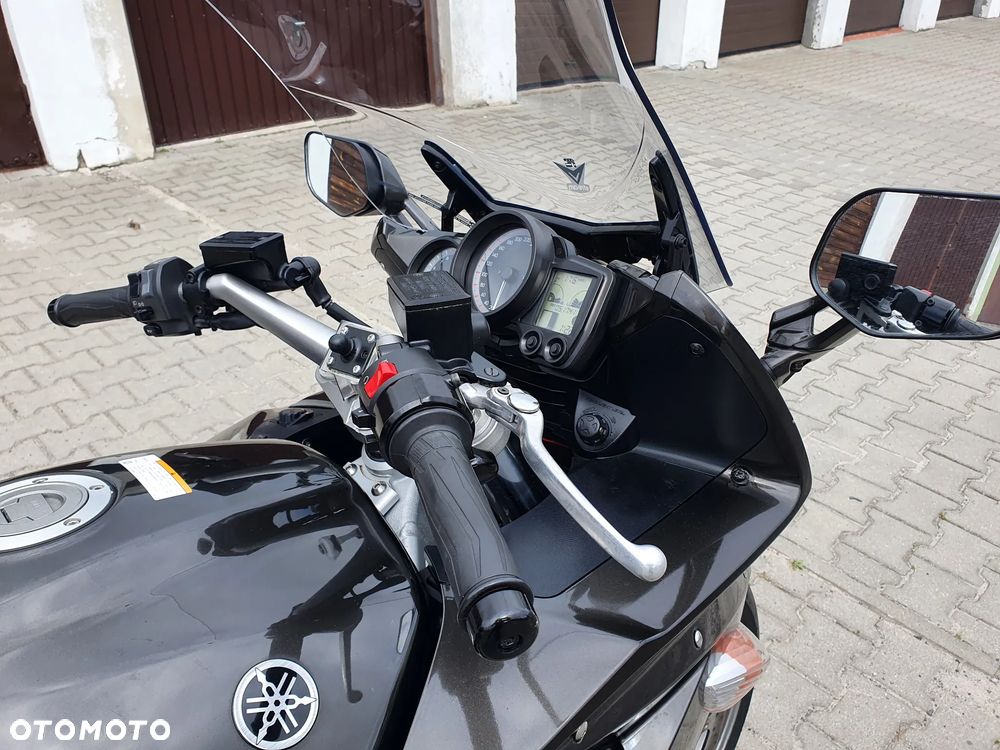 Yamaha FJR - 19