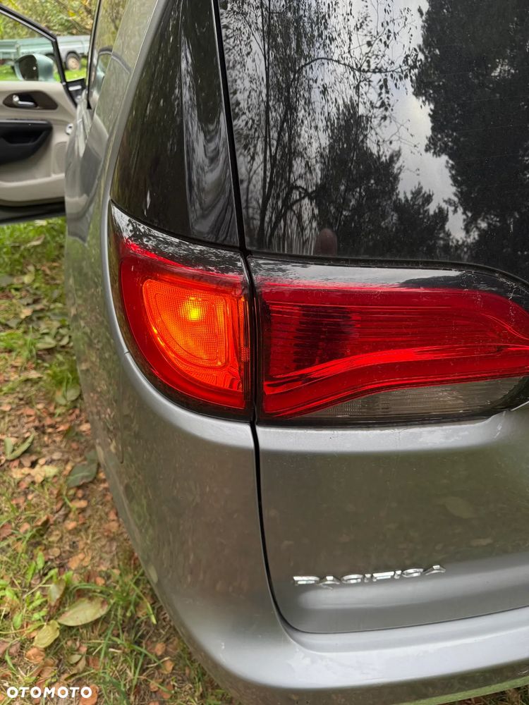 Chrysler Pacifica - 3
