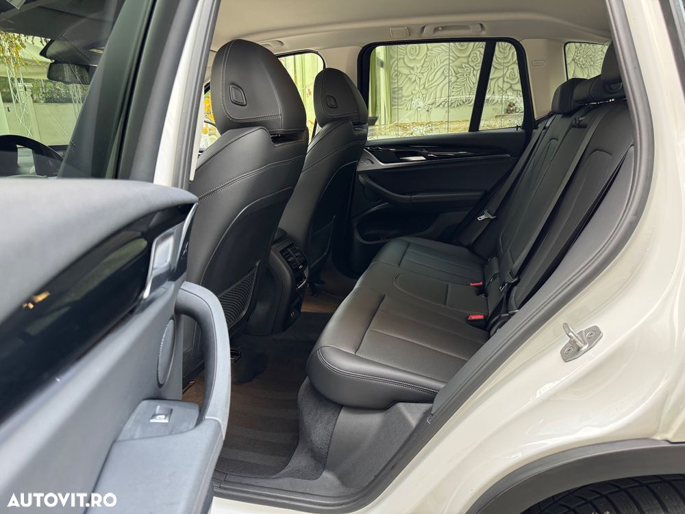 BMW X3 xDrive20d AT MHEV - 11