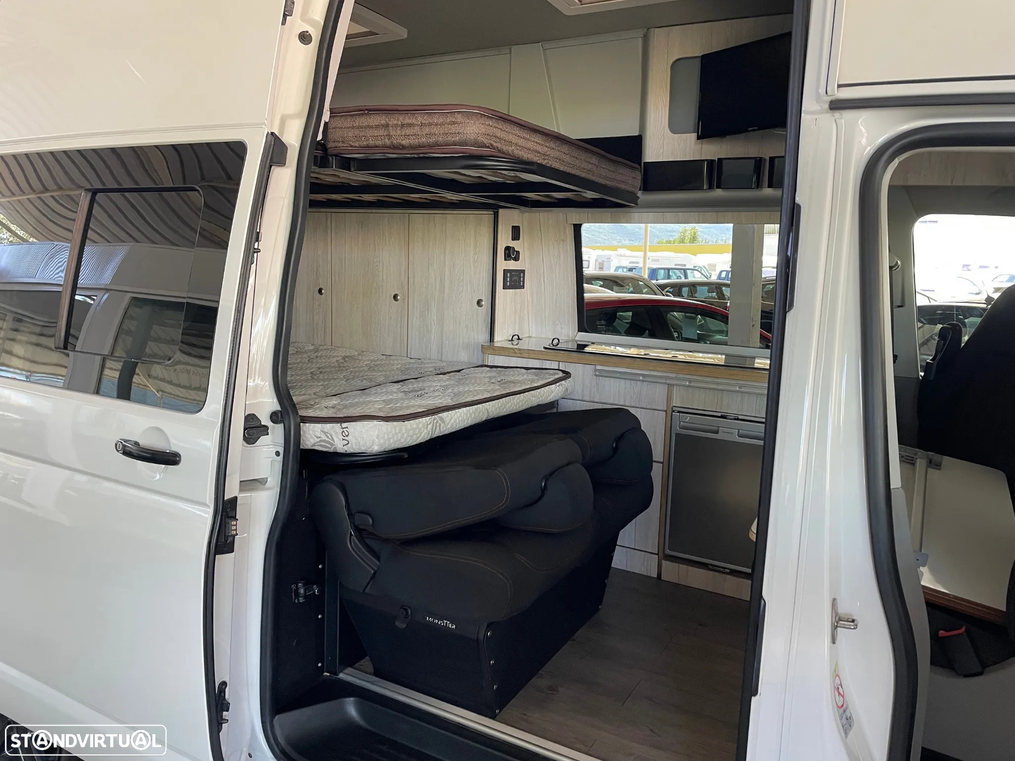 VW T5 4Motion Camper - 20