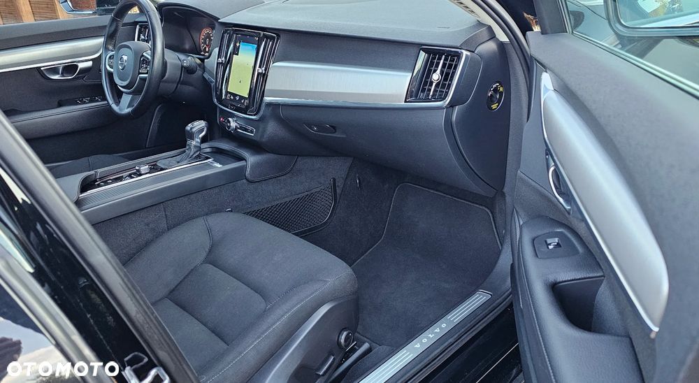 Volvo V90 D4 Geartronic Momentum Pro - 20