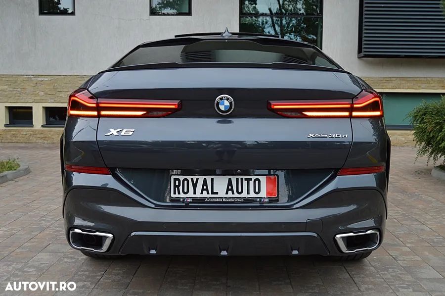 BMW X6 xDrive30d - 11
