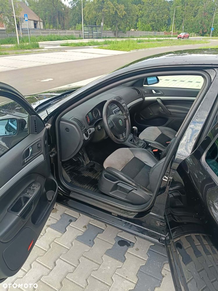 Skoda Octavia 2.0 TDI DPF RS - 7