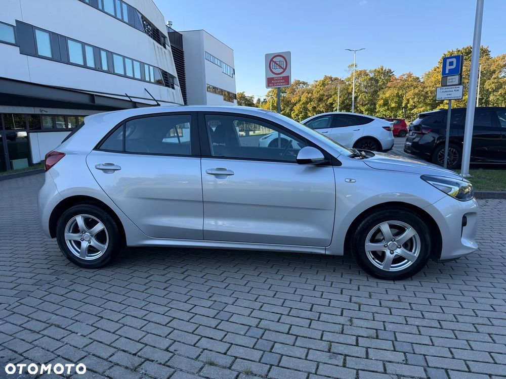 Kia Rio 1.2 M - 9