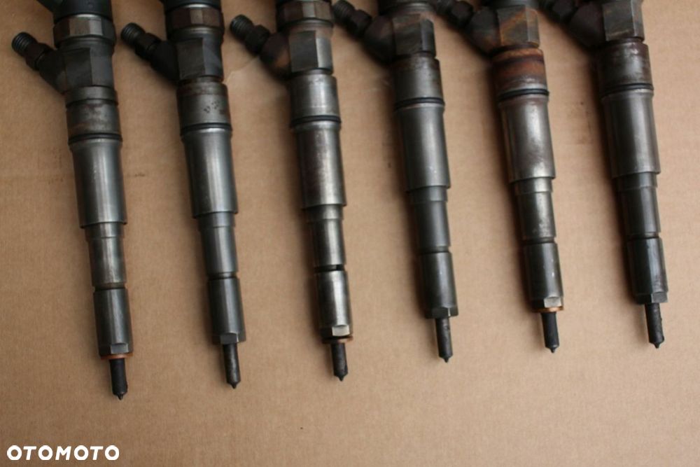 Wtryskiwacz DIESEL BMW E46 E39 E38 E53 X5 3.0D M57 7785984 0445110047. - 3