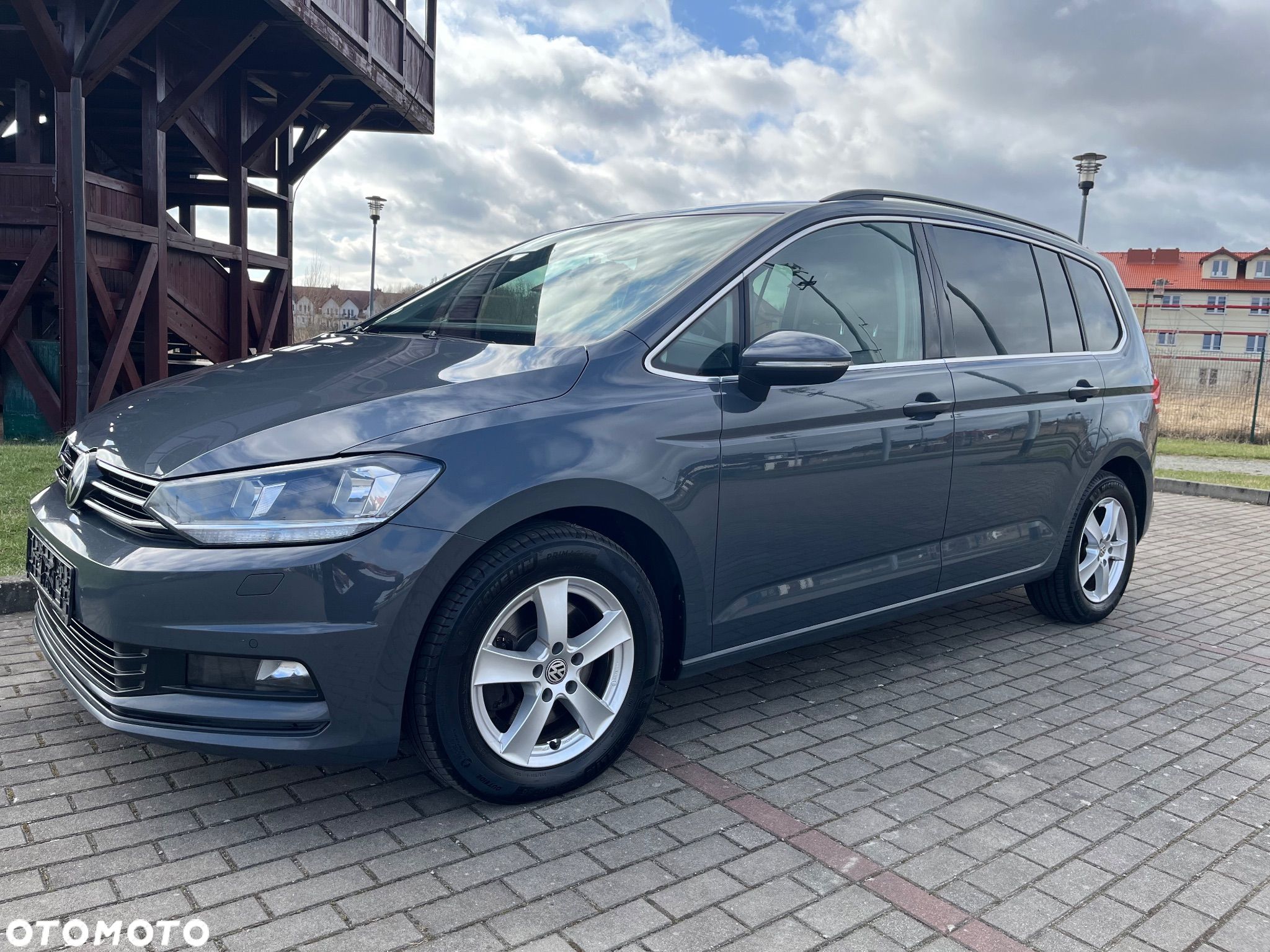 Volkswagen Touran 2.0 TDI SCR DSG Comfortline - 1