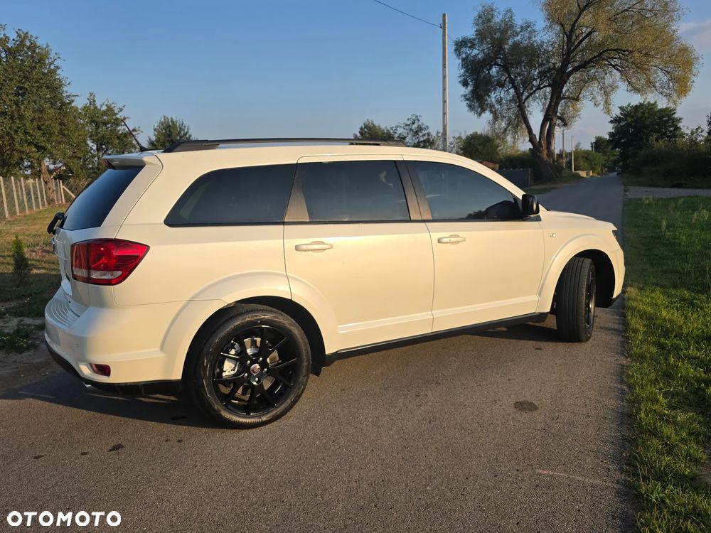 Fiat Freemont 2.0 Multijet Black Code AWD - 6