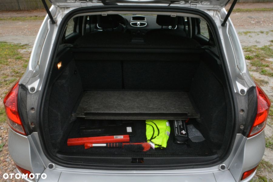 Renault Clio 1.2 16V 75 Expression - 7