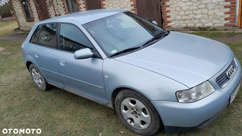 Audi A3 Sportback 1.9 TDI Ambiente - 3