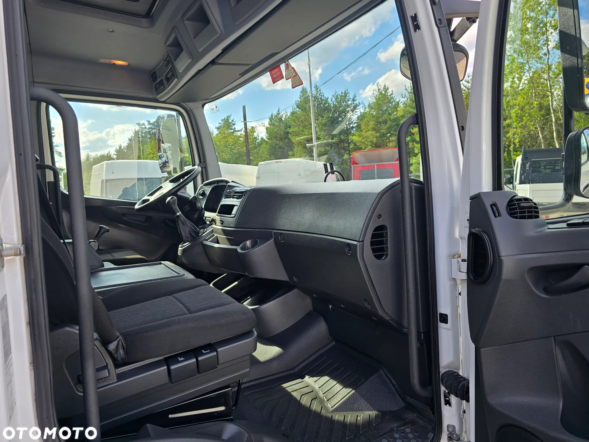 Mercedes-Benz ATEGO - 11