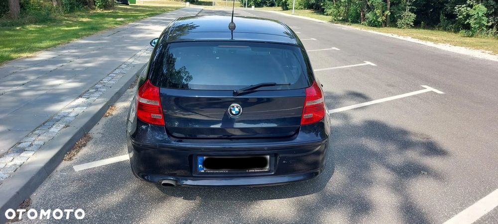 BMW Seria 1 120i - 6