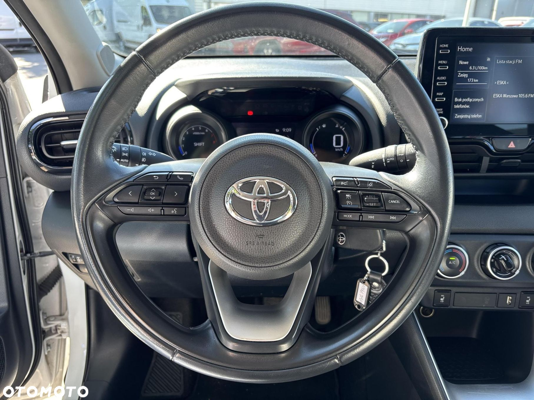 Toyota Yaris - 10