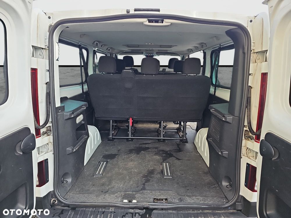 Renault Trafic 2.0 dCi - 22