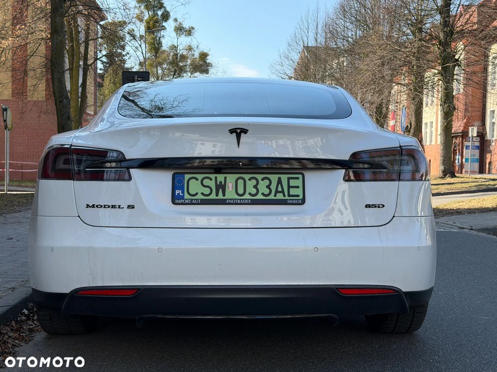 Tesla Model S 85D Allradantrieb - 29