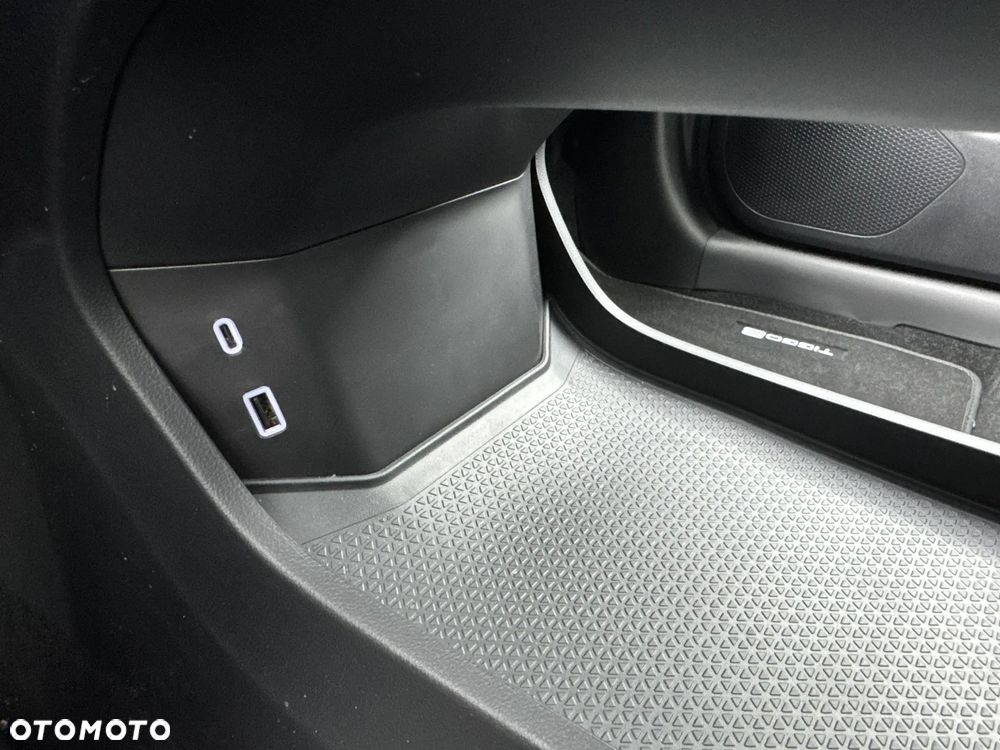 Chery Tiggo 8 1.5 T-GDI Super Hybrid Comfort DCT - 23