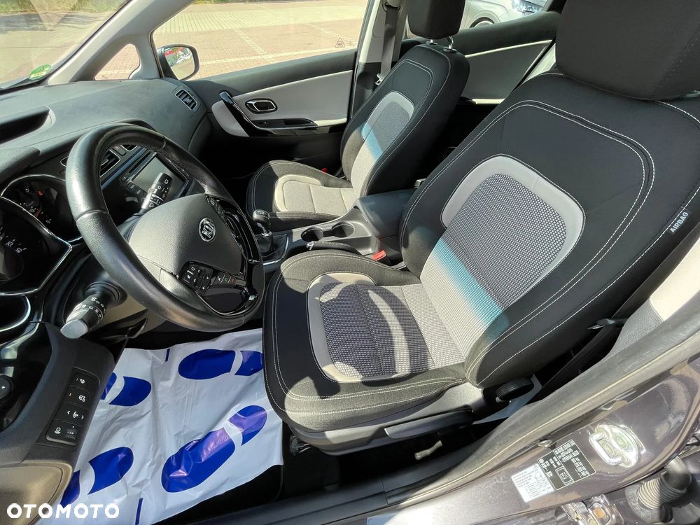 Kia Ceed 1.6 CRDi 128 ISG Spirit - 9