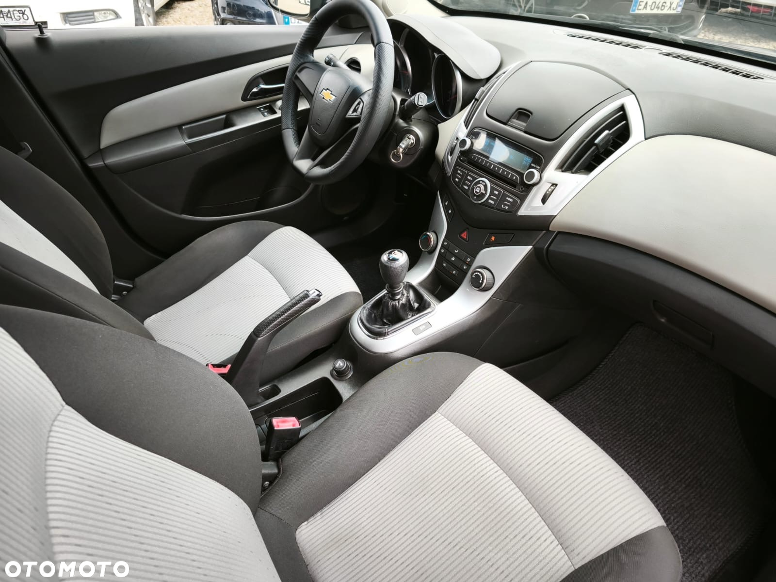 Chevrolet Cruze 1.6 LS - 26