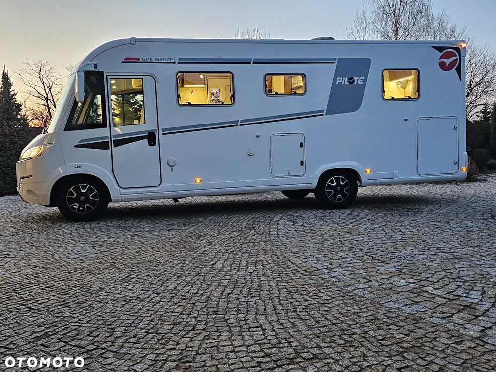 PILOTE ESSENTIEL, model G740 C - 4