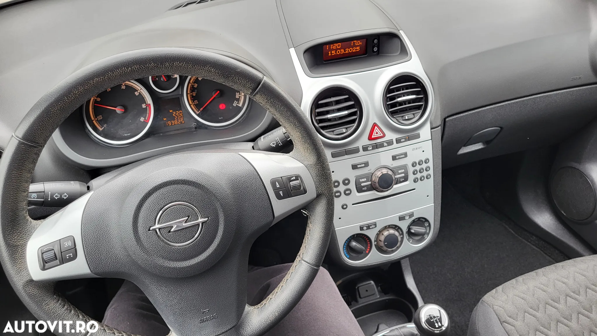 Opel Corsa 1.3 CDTI DPF Active - 11