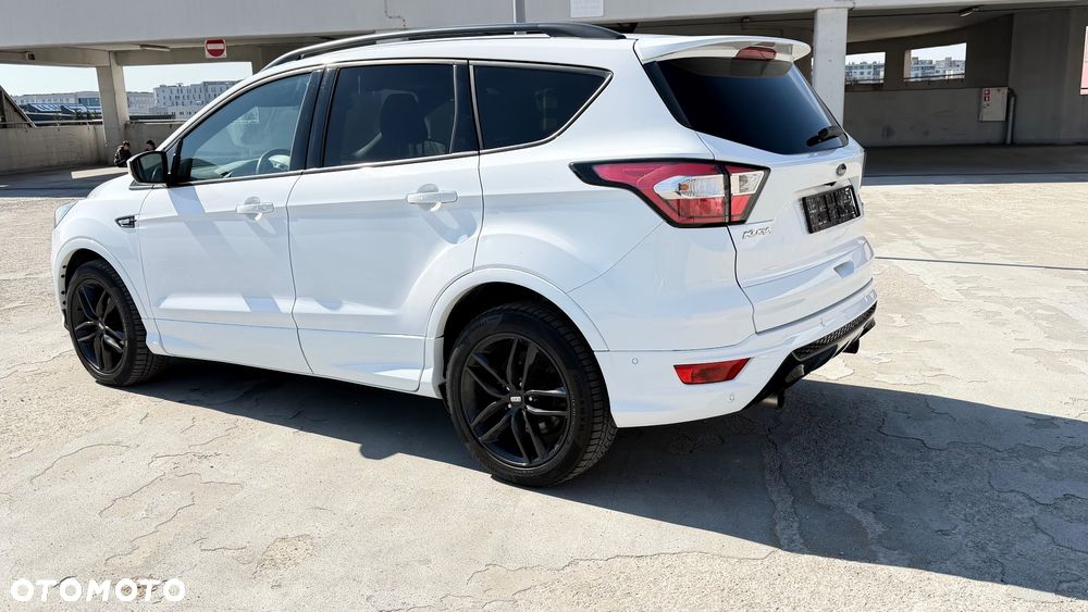 Ford Kuga 2.0 EcoBoost 4x4 ST-Line - 23
