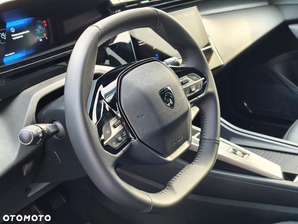 Peugeot 308 1.2 mHEV Allure S&S e-DCS6 - 18