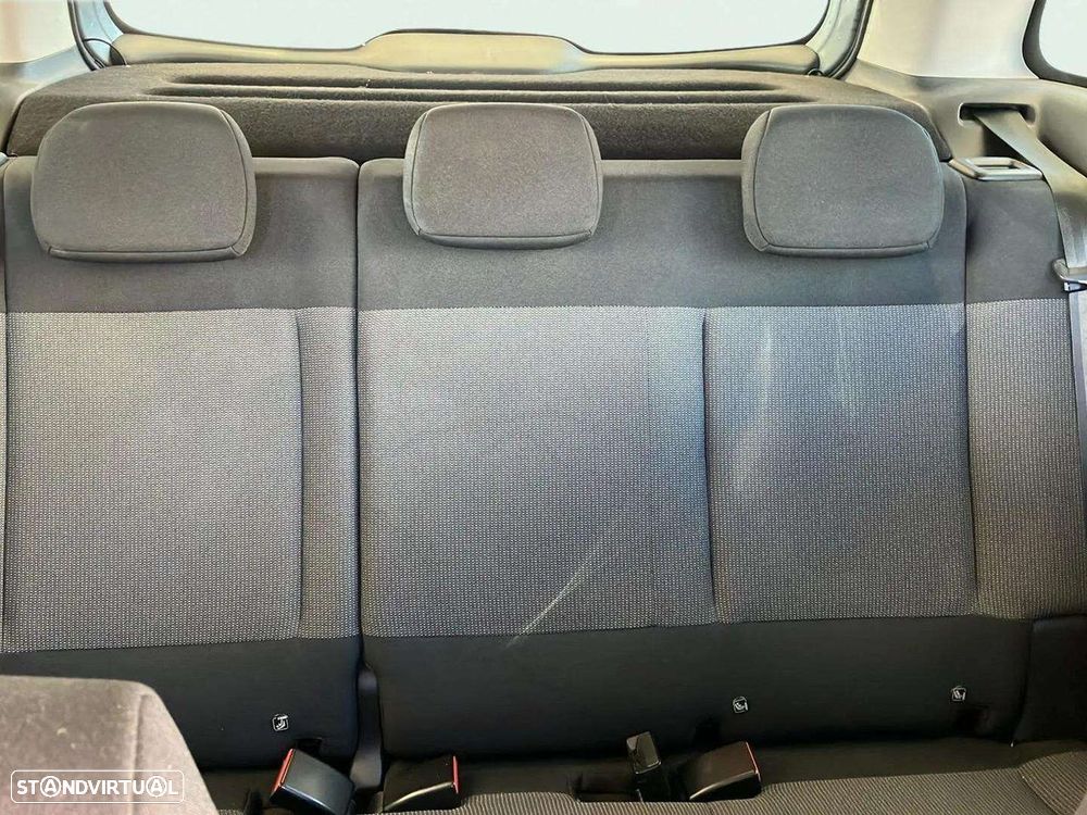 Citroën C3 Aircross 1.5 BlueHDi C-Series - 16
