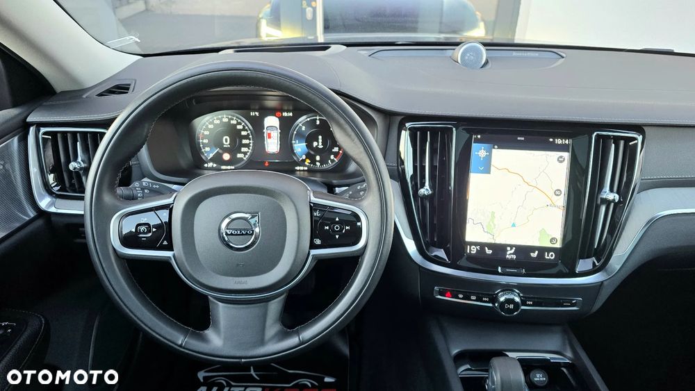 Volvo V60 Cross Country B4 D AWD Geartronic Pro - 18