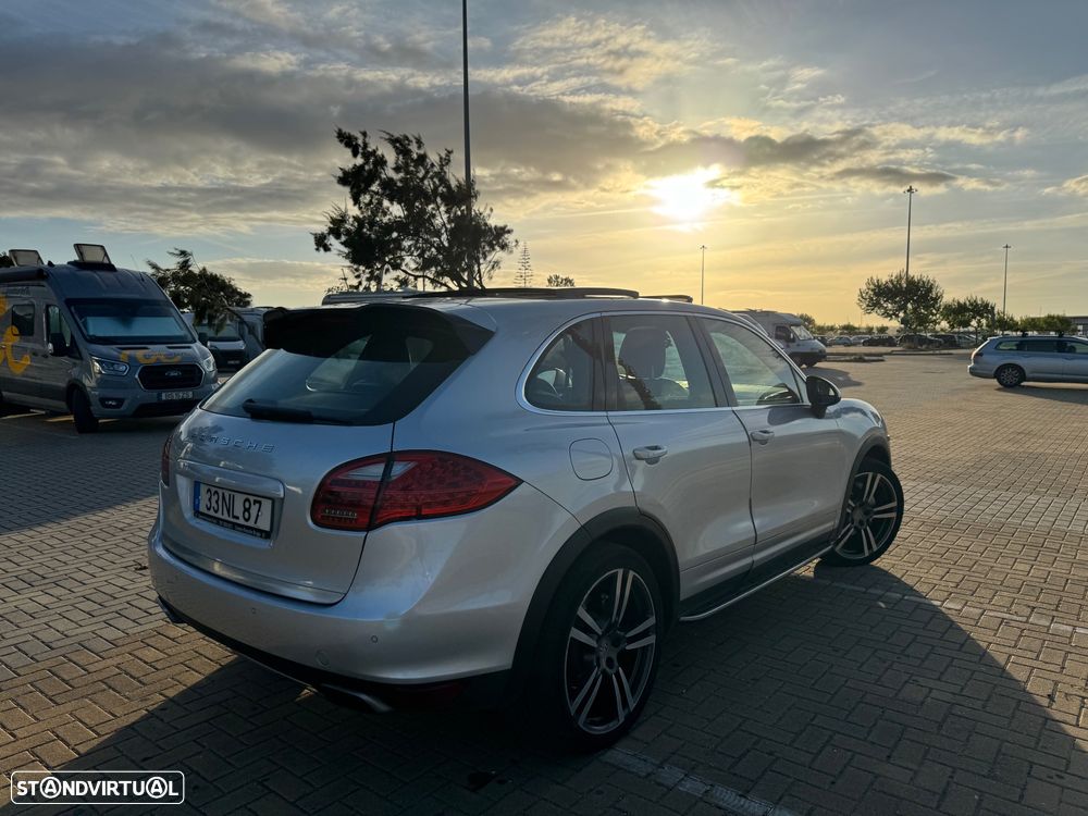 Porsche Cayenne S - 8