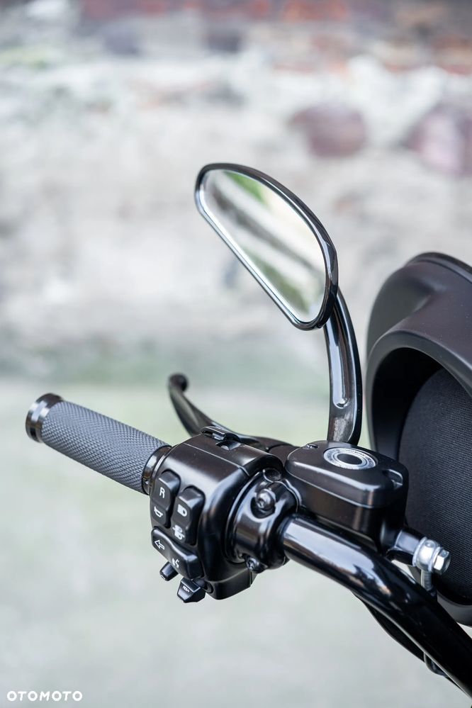 Harley-Davidson Tri Glide - 26