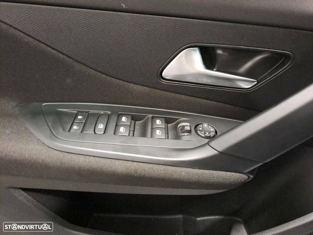 Peugeot 308 1.2 Hybrid Style e-DCS6 - 20