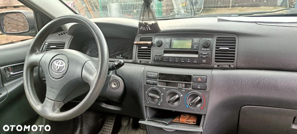 Toyota Corolla 1.4 VVT-i Base - 8