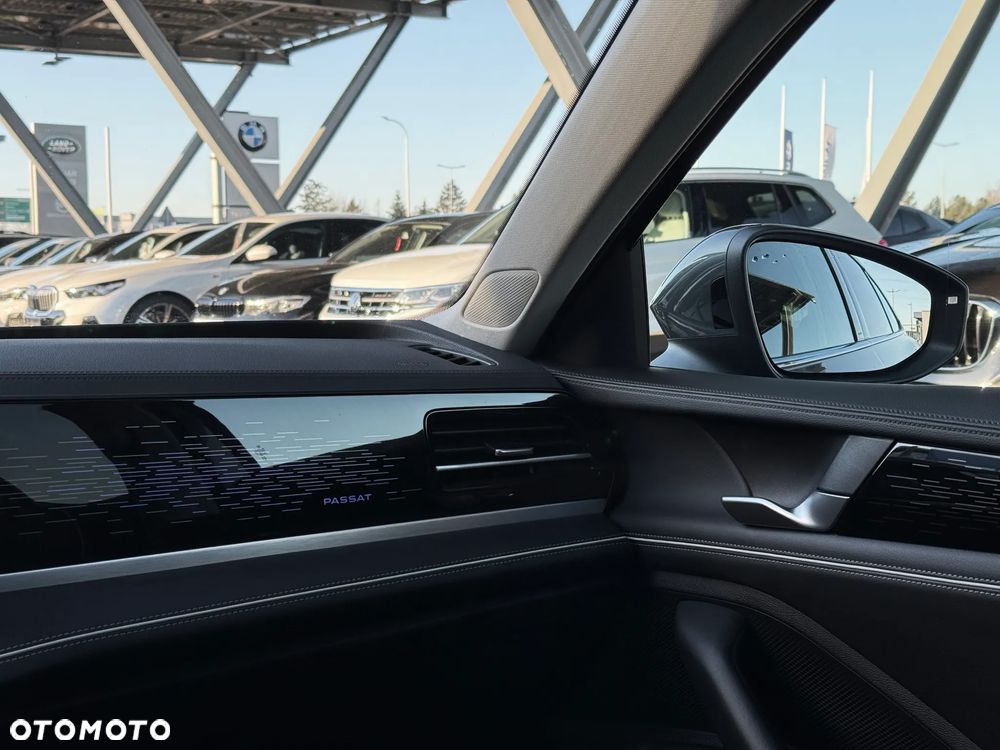 Volkswagen Passat Variant 2.0 TDI SCR Business Plus DSG - 19