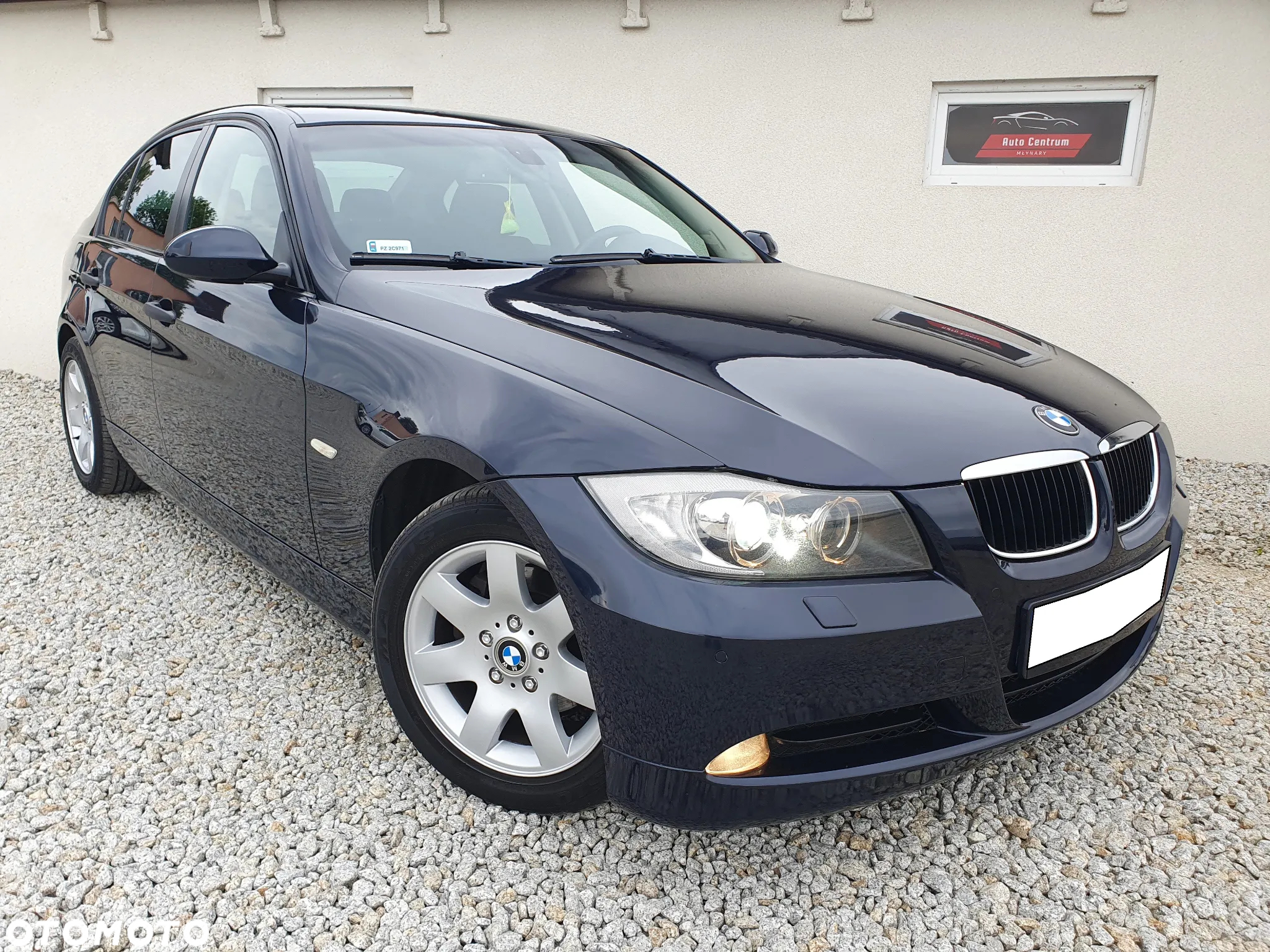 BMW Seria 3 320i - 4