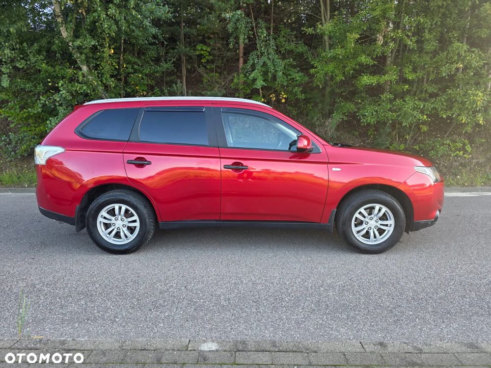 Mitsubishi Outlander 2.0 Intense + 2WD - 11