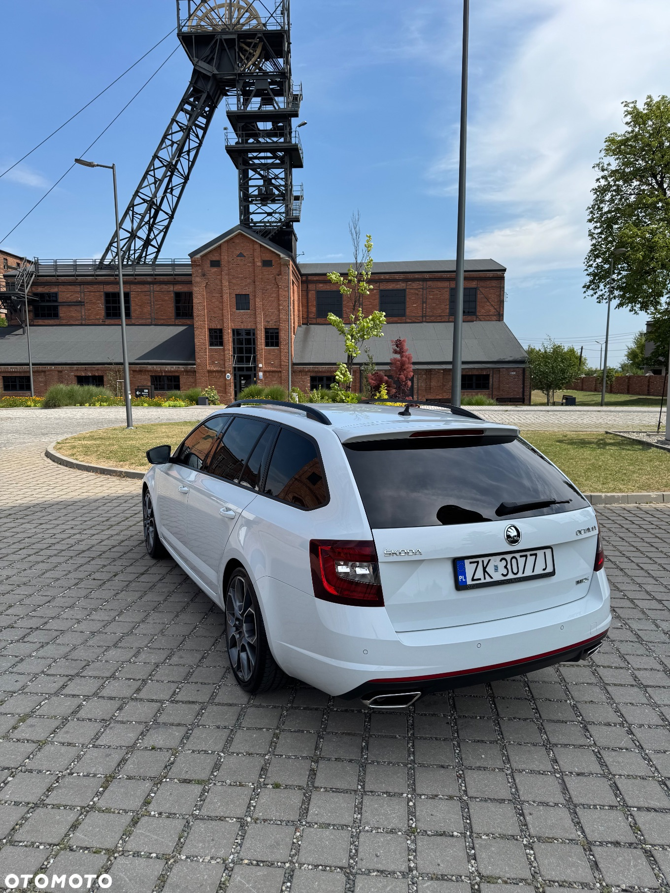 Skoda Octavia 2.0 TSI RS 230 DSG - 37