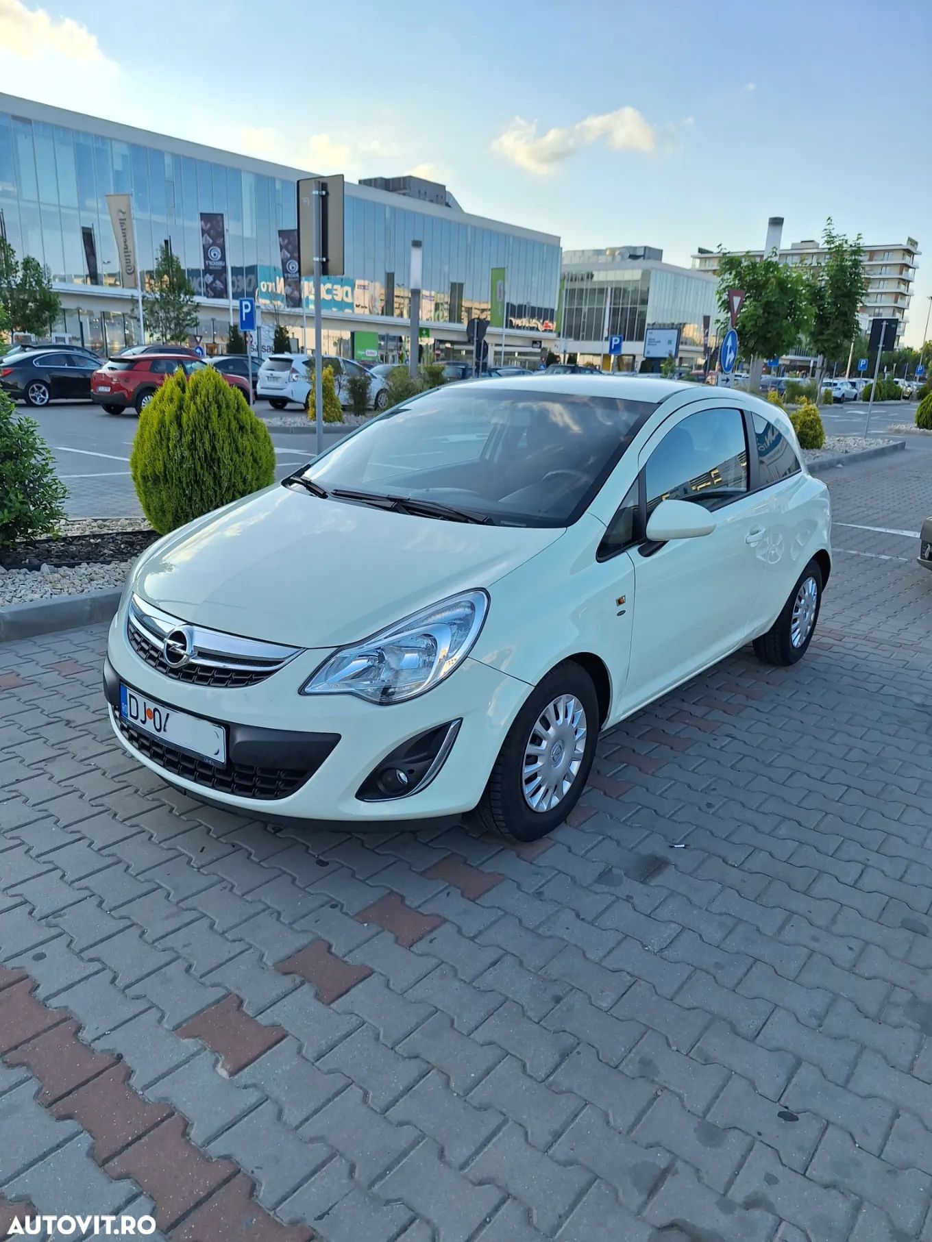 Opel Corsa 1.2 Twinport Van - 1