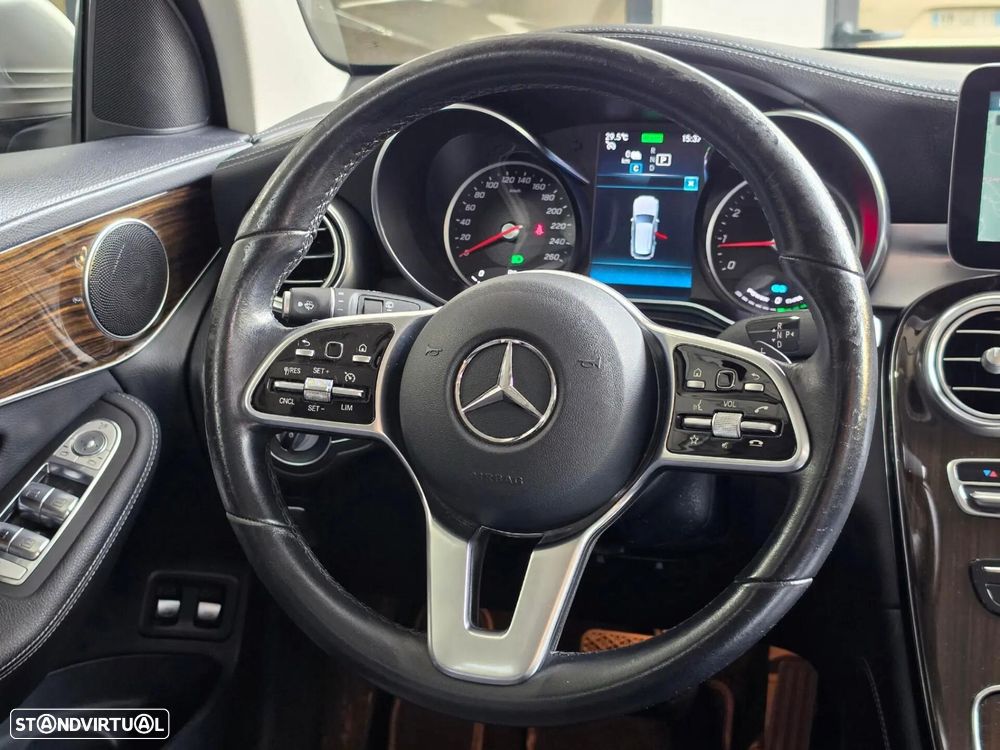 Mercedes-Benz GLC 300 e 4Matic - 30