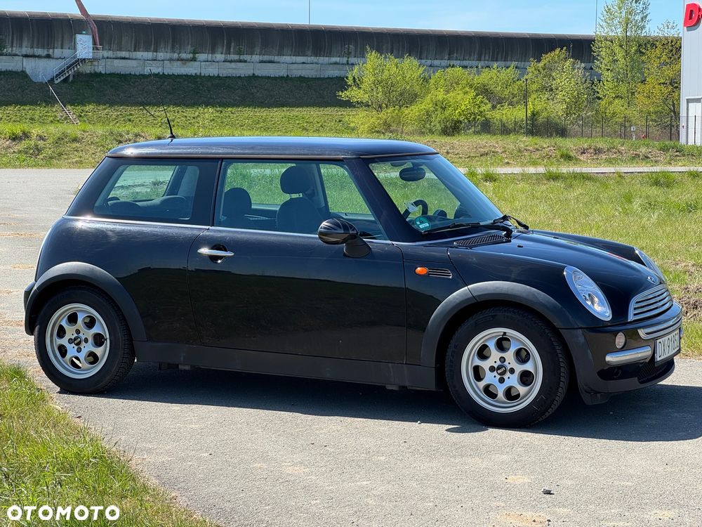 MINI ONE Standard - 4