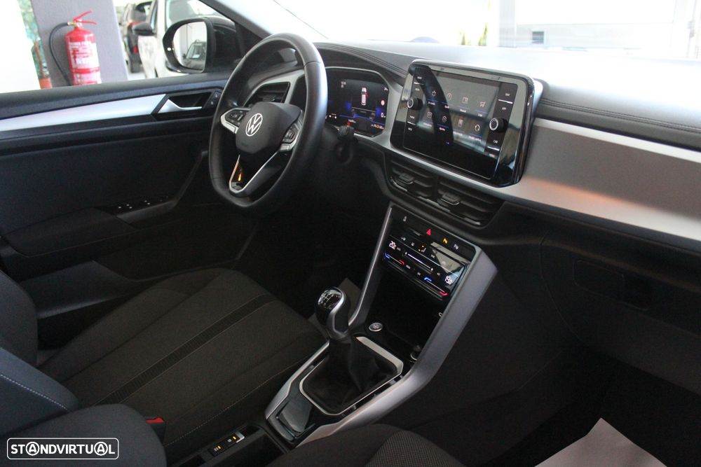 VW T-Roc 1.0 TSI Urban - 23