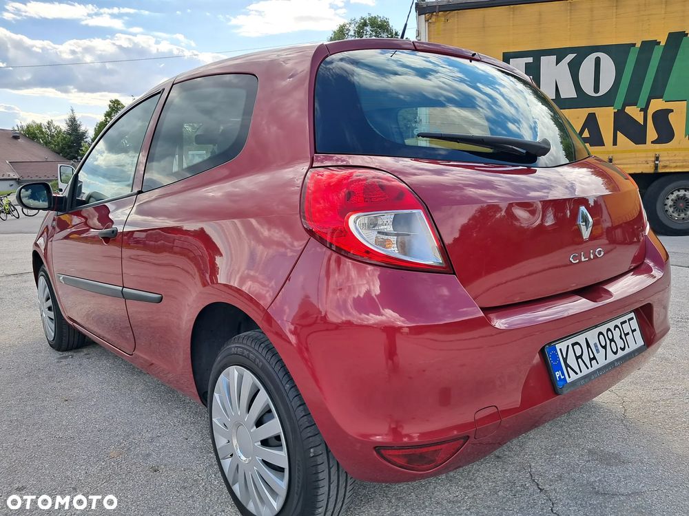 Renault Clio 1.2 16V Alize Euro5 - 12