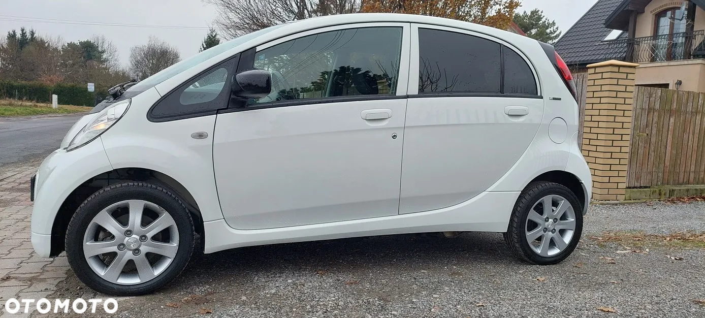 Peugeot iOn - 26