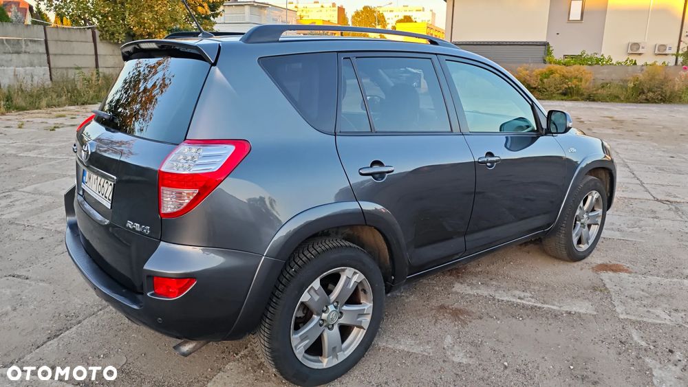 Toyota RAV4 - 17