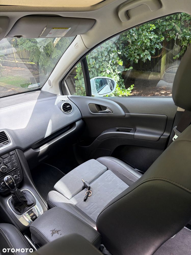 Opel Meriva 1.4 T Cosmo - 19