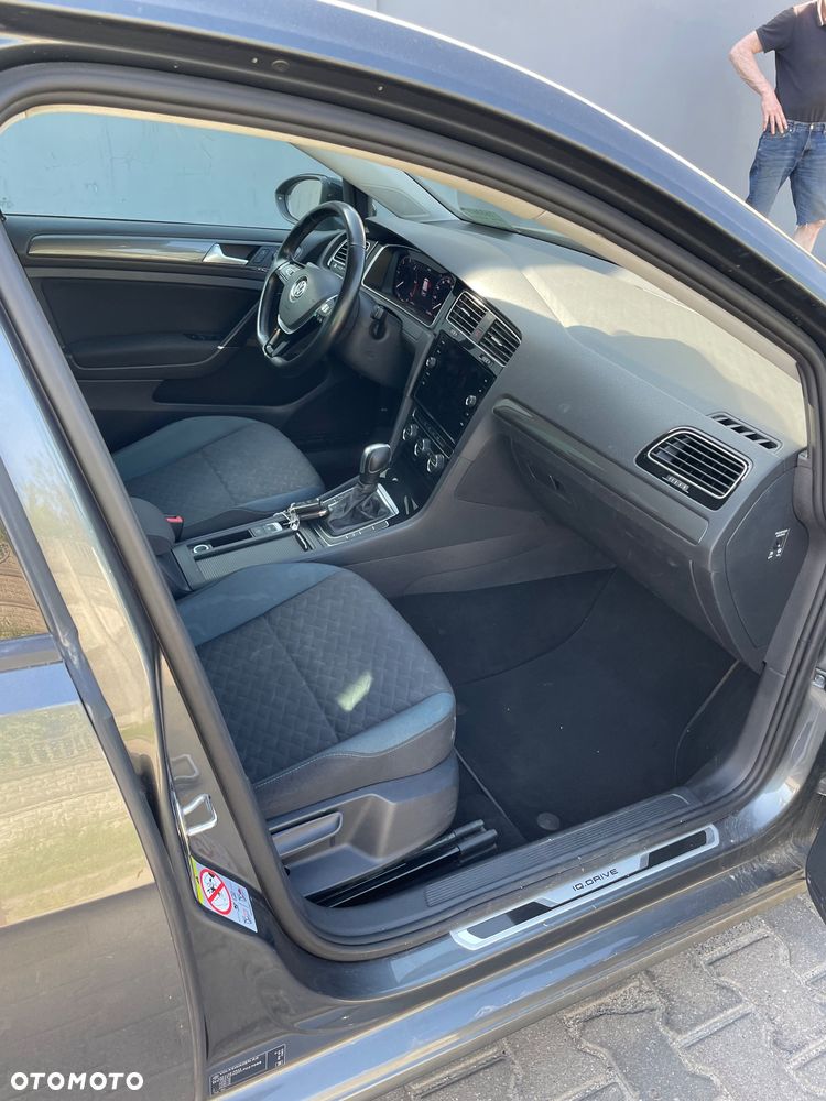 Volkswagen Golf 2.0 TDI SCR DSG IQ.DRIVE - 18