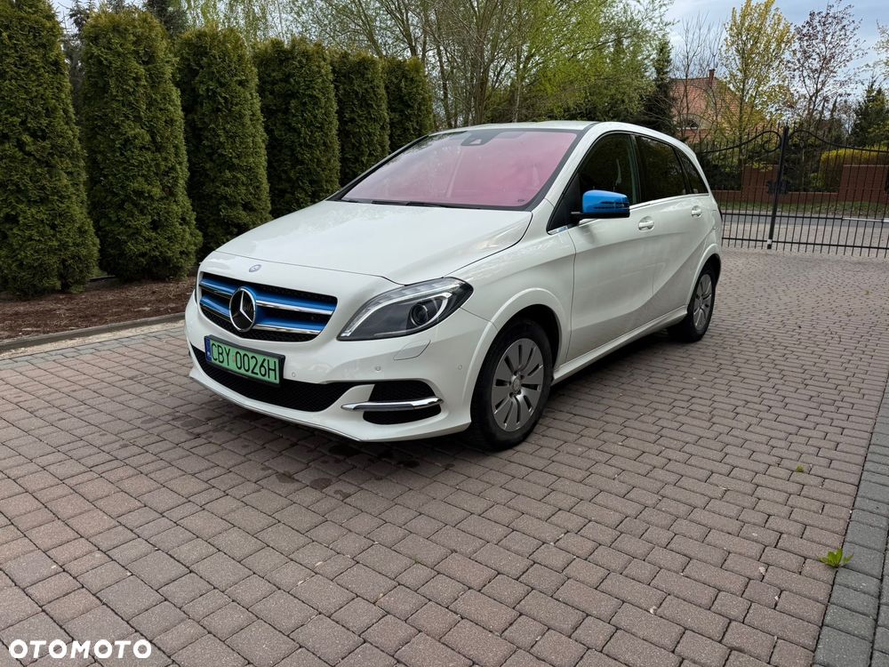 Mercedes-Benz Klasa B (Electric Drive) 250 e - 1